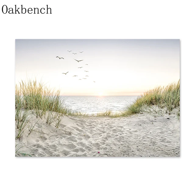 Plakat górski pejzaż z morzem i plażą Granatowy