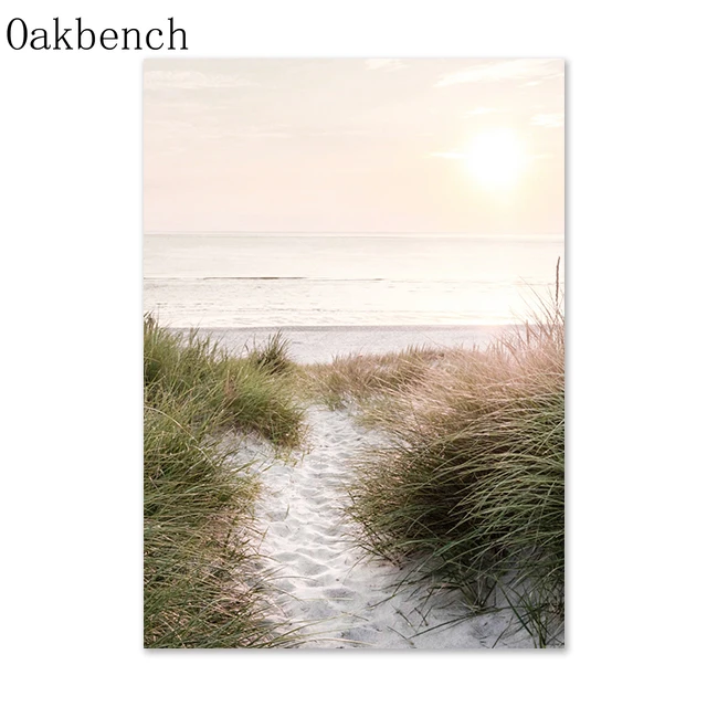 Plakat górski pejzaż z morzem i plażą Jasnożółty