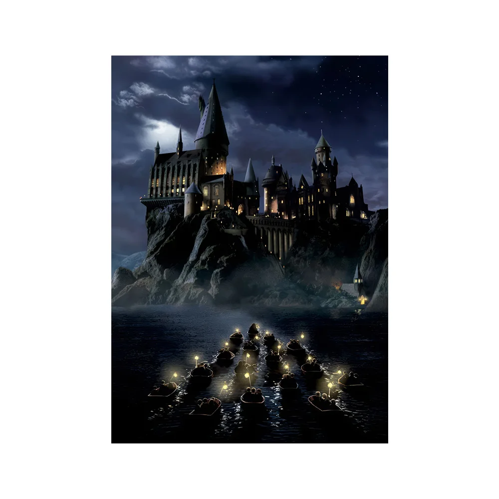 Plakat Hogwart nocą - łodzie i zamek, magiczny krajobraz Wzór 1