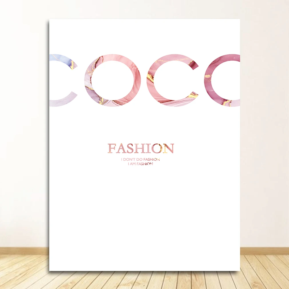 Plakat z kobietą i perfumami - styl nordycki Niebieski