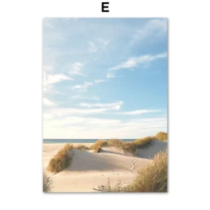 Plakat morski - latarnia, wieloryb i plaża Fioletowy