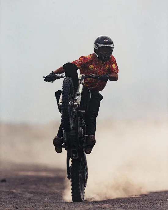Motocykle cross - plakat sportowy Fioletowy