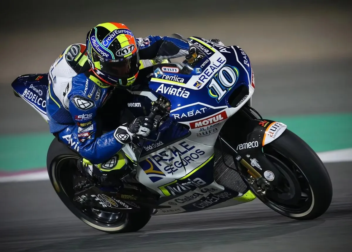 Plakat z wyścigiem MotoGP w klasycznym stylu Jasnożółty