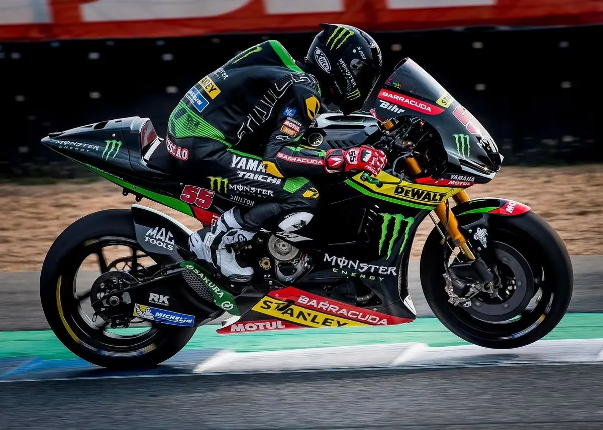 Plakat z wyścigiem MotoGP w klasycznym stylu Jasny