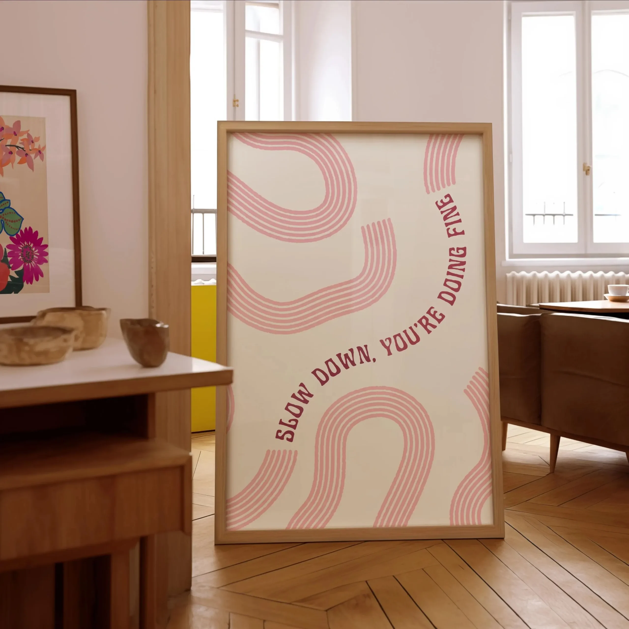 Plakat z napisem Slow Down You're Doing Great żółty