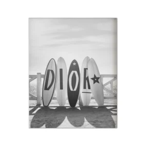 Palma na plazy - czarno-biala fotografia Różowy