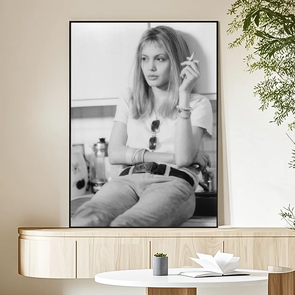Plakat serialowy w stylu retro żółty