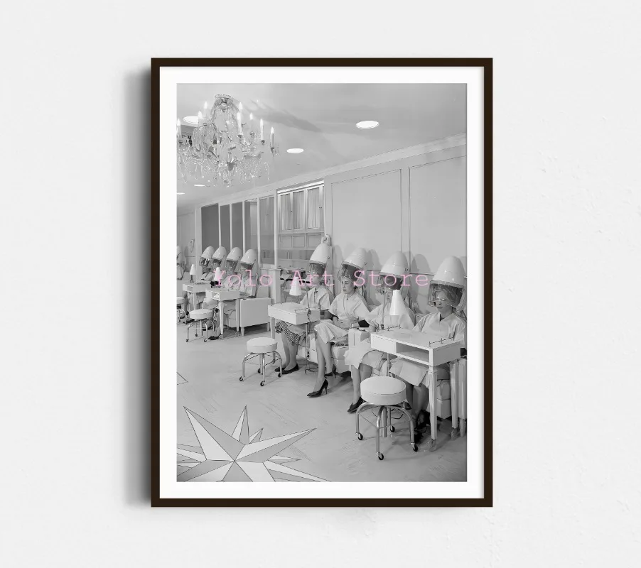 Plakat vintage do salonu fryzjerskiego - czarno-biała grafika barber Granatowy