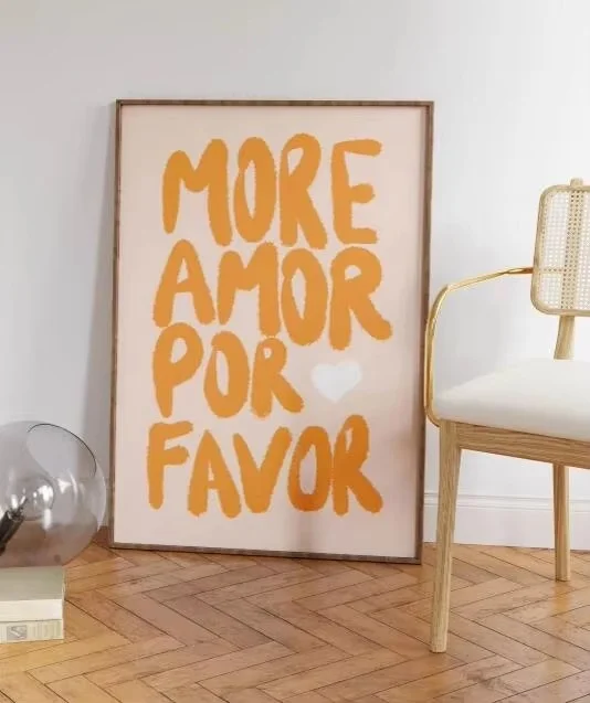Plakat maksymalistyczny z napisem More Amor Por Favor Pomarańczowy