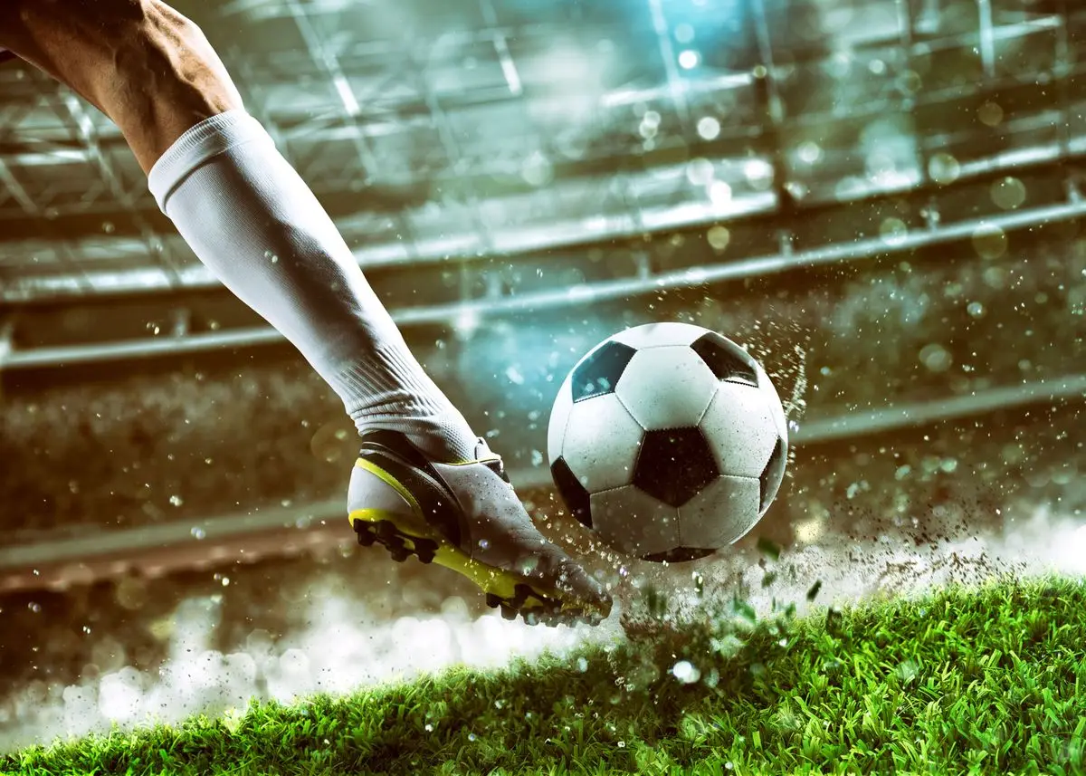 Piłkarz na boisku - nowoczesny plakat sportowy Zielony